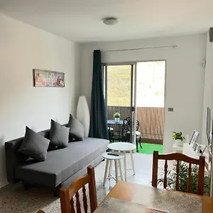 https://vv_cmbajamar.adeje-hotels.com